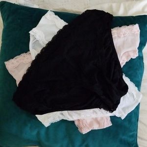 GILLIAN  O'MALLEY INTIMATES SET OF 3 NWOT PANTIES